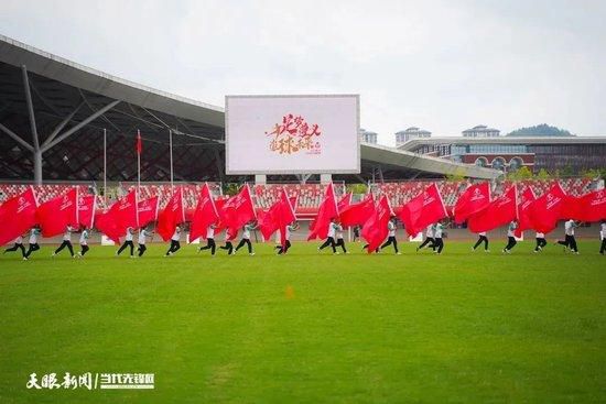 那是青春活力、热血奋斗的状态，当然，他们也在用音乐讴歌每一位为家乡与祖国默默奉献的普通人